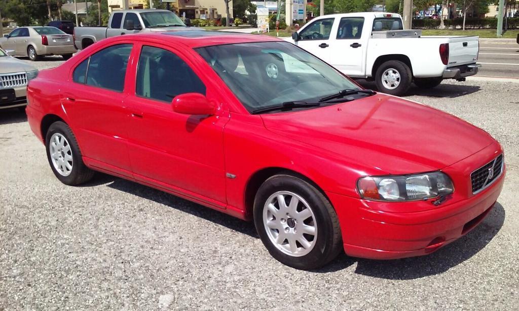 used 2002 Volvo S60 car, priced at $4,588