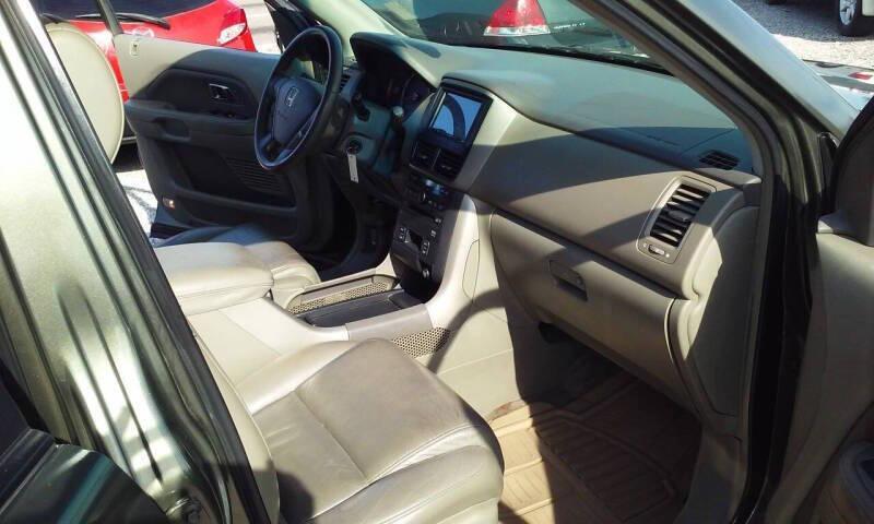 used 2006 Honda Pilot car, priced at $2,998