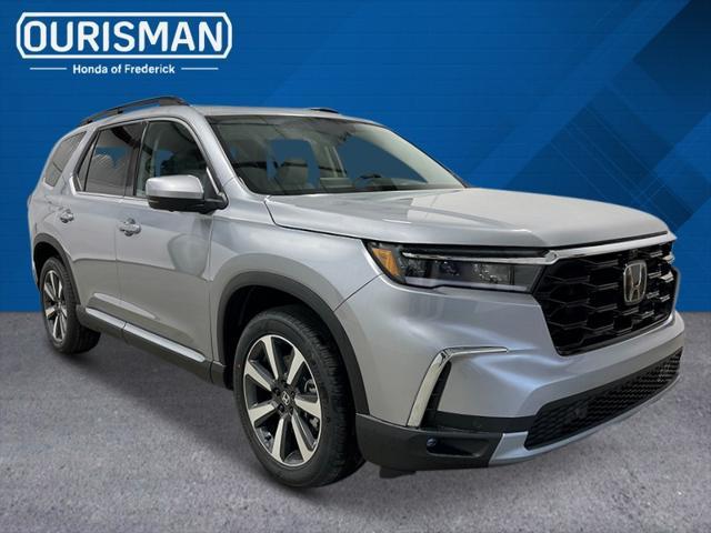 new 2025 Honda Pilot car, priced at $54,530