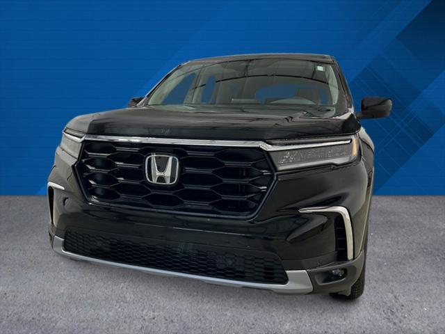 new 2025 Honda Pilot car, priced at $46,995