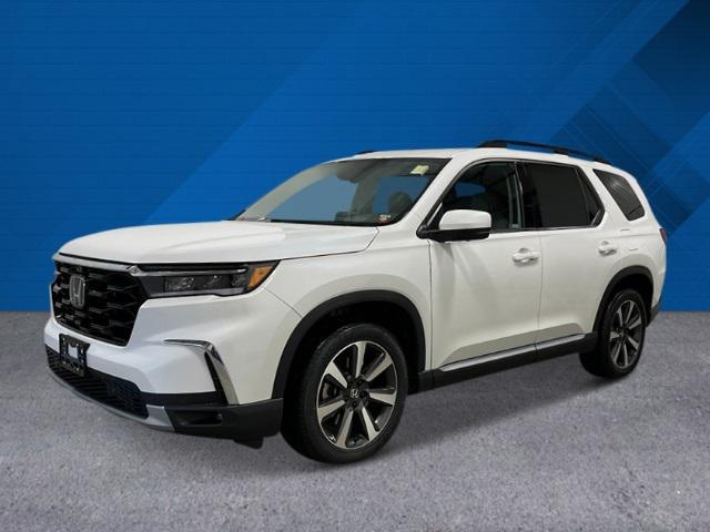 new 2025 Honda Pilot car, priced at $54,985
