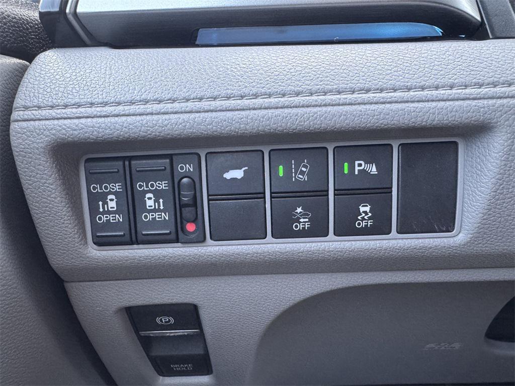 used 2020 Honda Odyssey car, priced at $26,400