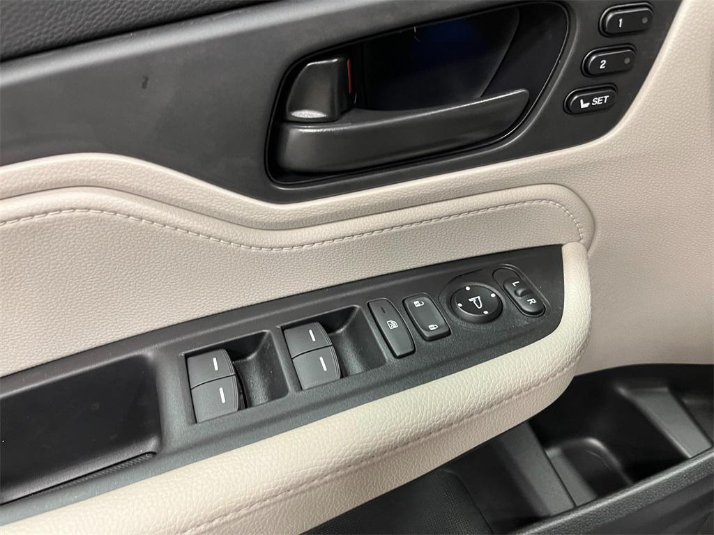 new 2026 Honda Odyssey car, priced at $44,290