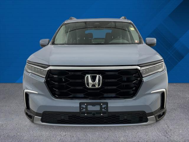 new 2025 Honda Pilot car, priced at $52,140