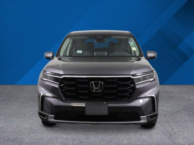 new 2025 Honda Pilot car, priced at $47,800