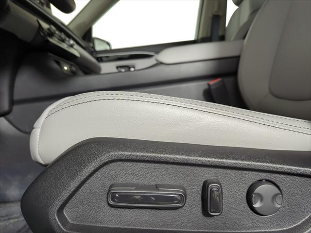 new 2025 Honda Pilot car, priced at $52,950