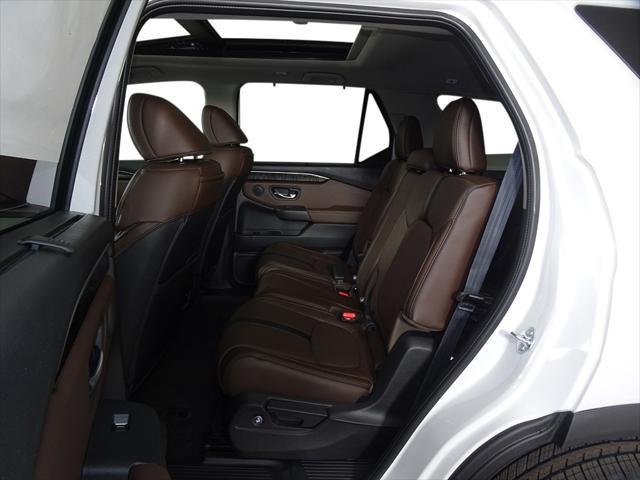new 2025 Honda Pilot car, priced at $56,705