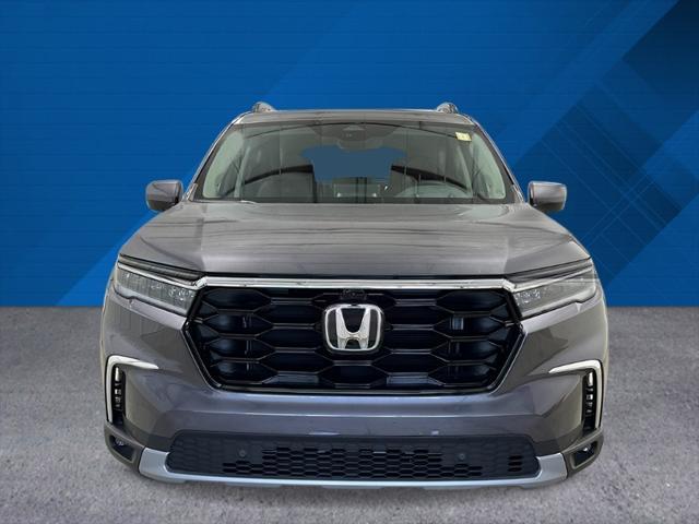 new 2025 Honda Pilot car, priced at $55,465