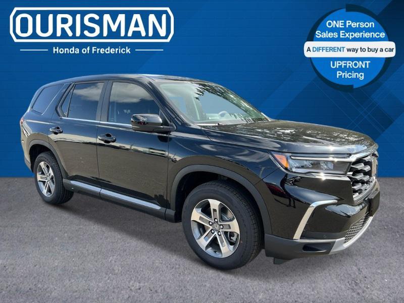 new 2025 Honda Pilot car, priced at $47,800