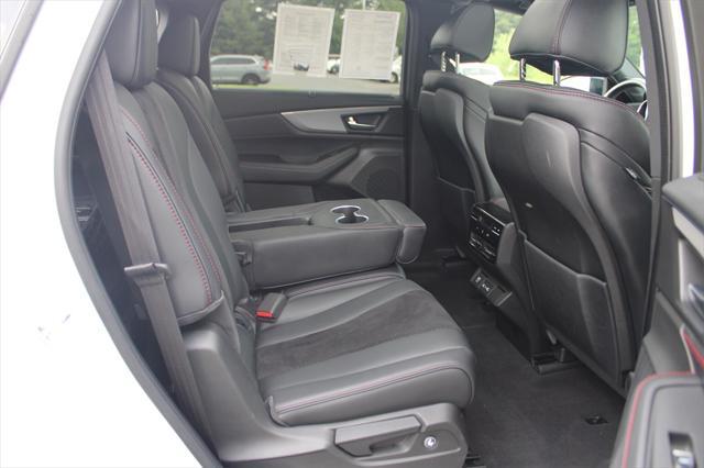 used 2022 Acura MDX car, priced at $42,390