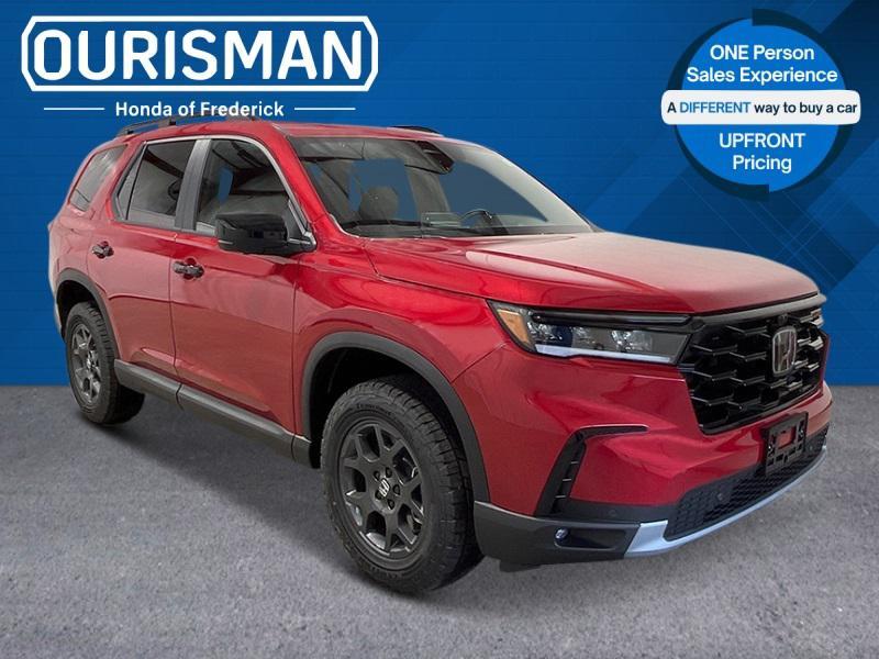new 2025 Honda Pilot car, priced at $51,350