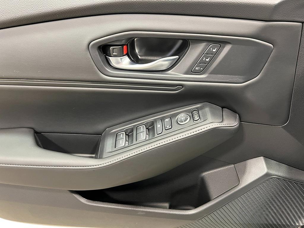 new 2025 Honda Accord Hybrid car, priced at $36,980