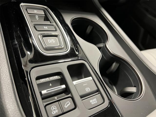 new 2025 Honda Pilot car, priced at $47,800