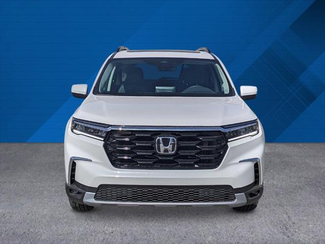 new 2025 Honda Pilot car, priced at $52,440