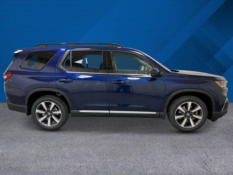 new 2025 Honda Pilot car, priced at $51,095
