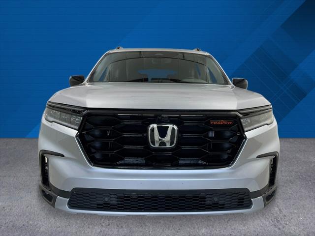 new 2025 Honda Pilot car, priced at $50,795