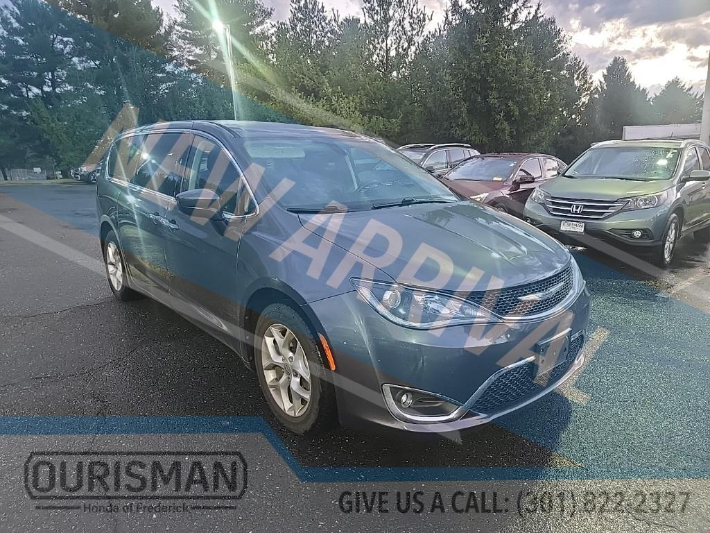 used 2017 Chrysler Pacifica car, priced at $14,800