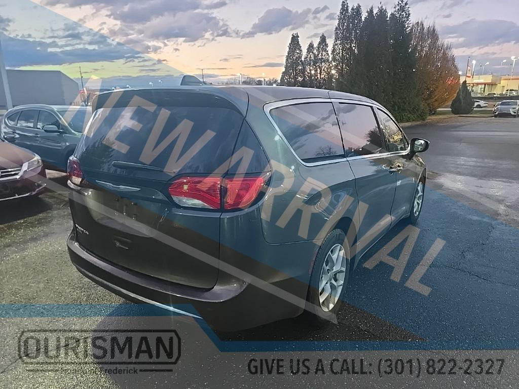 used 2017 Chrysler Pacifica car, priced at $14,800