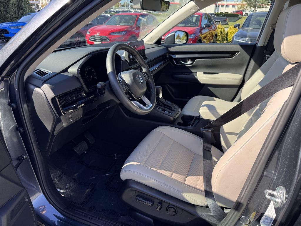 used 2023 Honda CR-V car, priced at $32,400