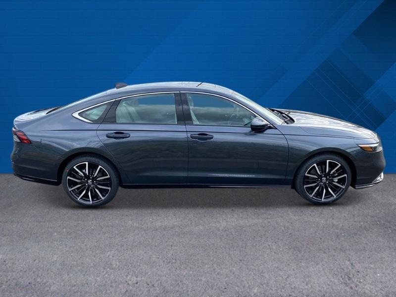 new 2025 Honda Accord Hybrid car, priced at $40,495