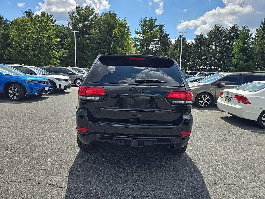 used 2017 Jeep Grand Cherokee car, priced at $18,990