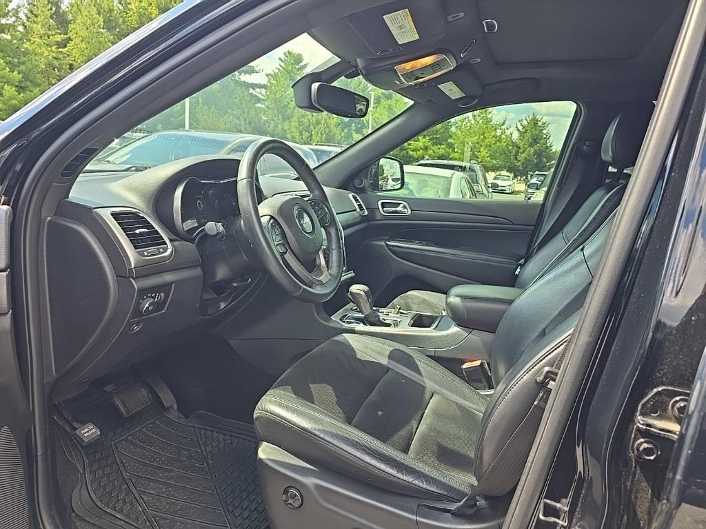 used 2017 Jeep Grand Cherokee car, priced at $18,990