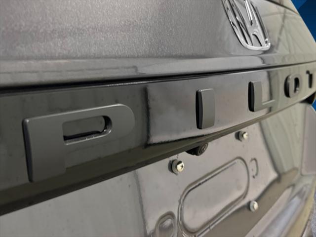 new 2025 Honda Pilot car, priced at $54,530