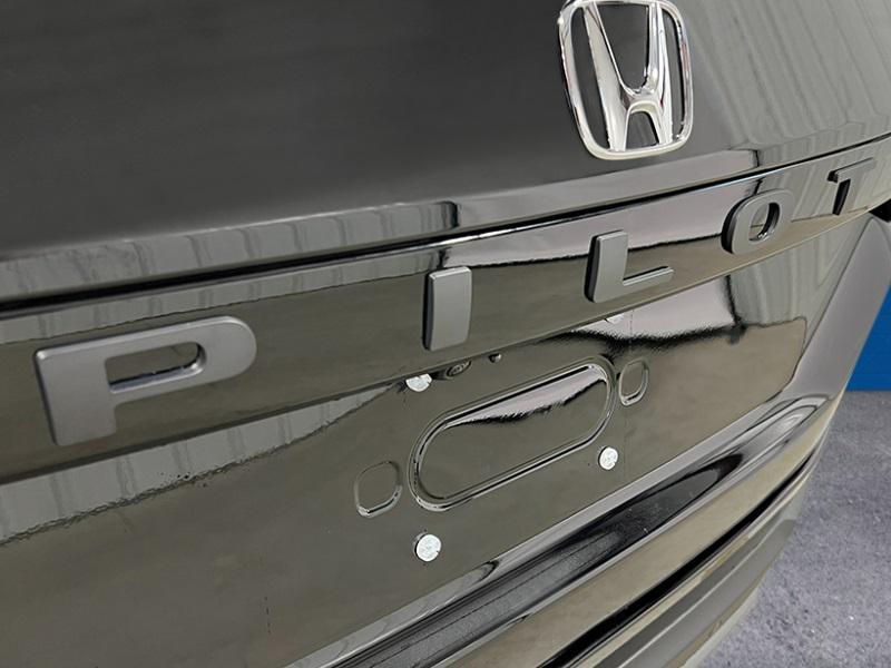 new 2025 Honda Pilot car, priced at $47,095