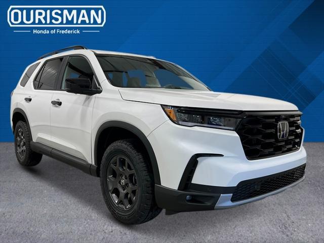 new 2025 Honda Pilot car, priced at $51,305