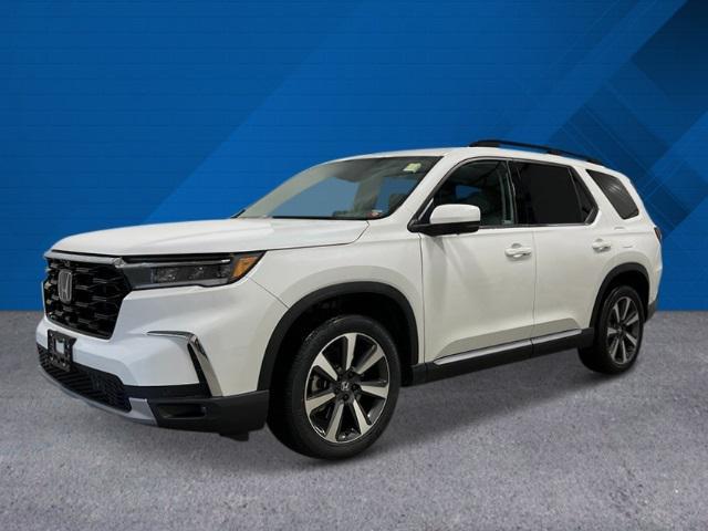 new 2025 Honda Pilot car, priced at $54,985
