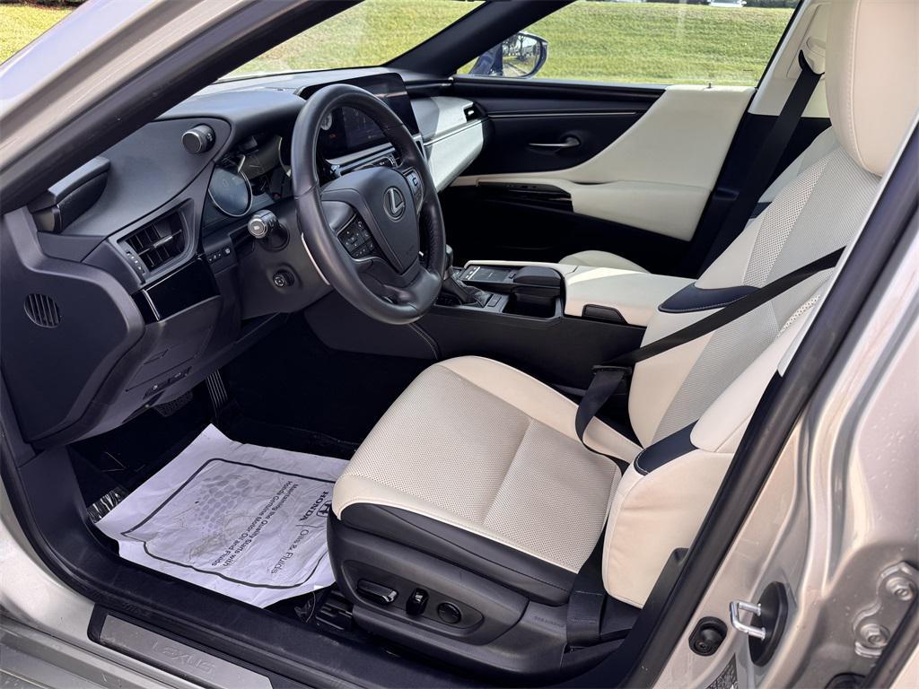 used 2022 Lexus ES 350 car, priced at $30,650