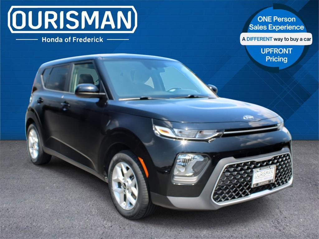 used 2021 Kia Soul car, priced at $12,990
