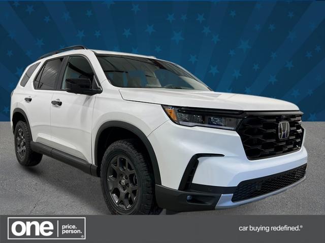 new 2025 Honda Pilot car, priced at $50,378