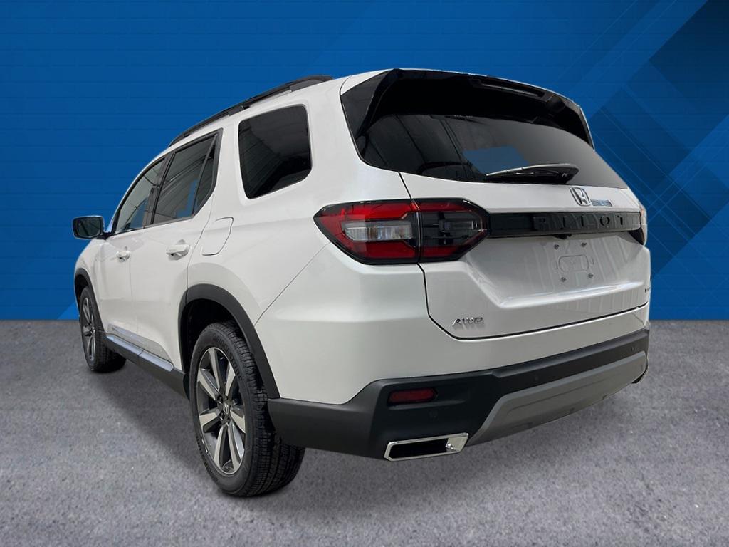 new 2025 Honda Pilot car, priced at $51,550