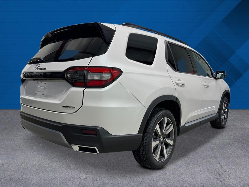 new 2025 Honda Pilot car, priced at $51,550