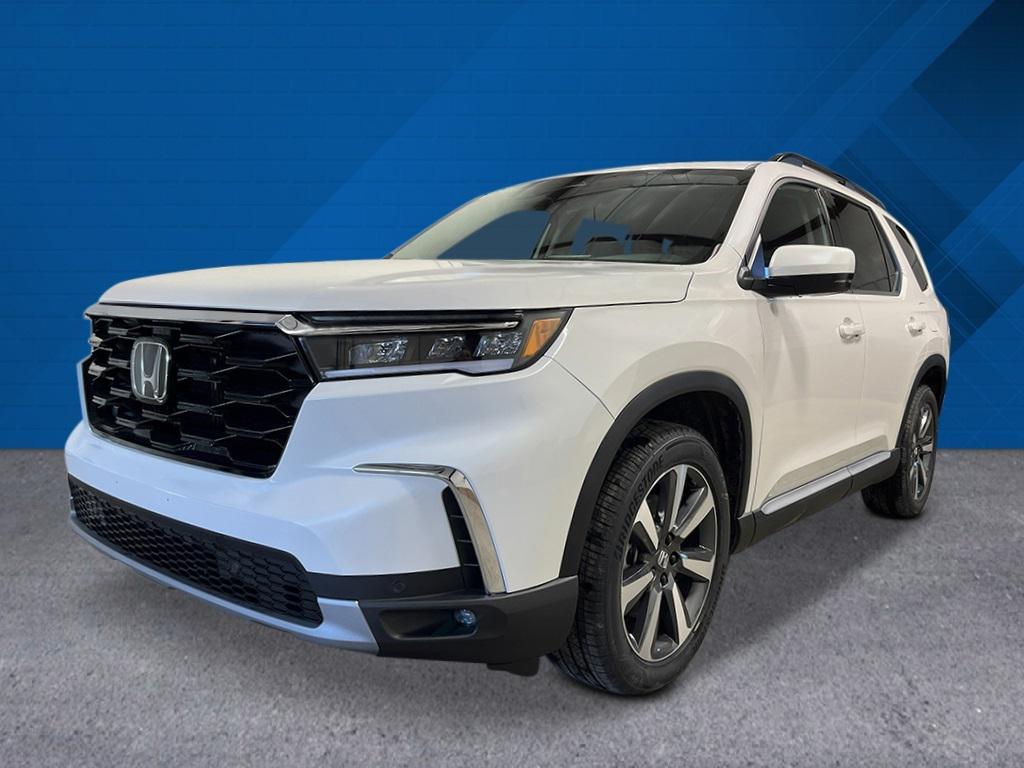 new 2025 Honda Pilot car, priced at $51,550