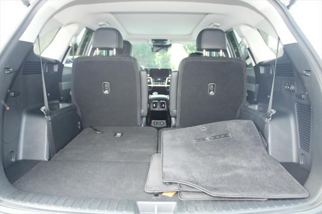 used 2023 Kia Sorento car, priced at $31,990