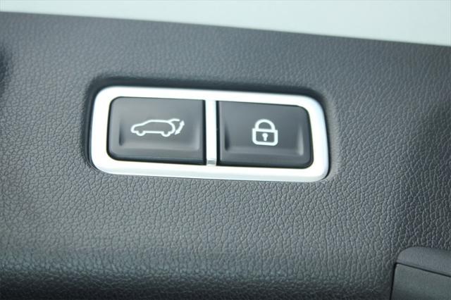 used 2023 Kia Sorento car, priced at $31,990