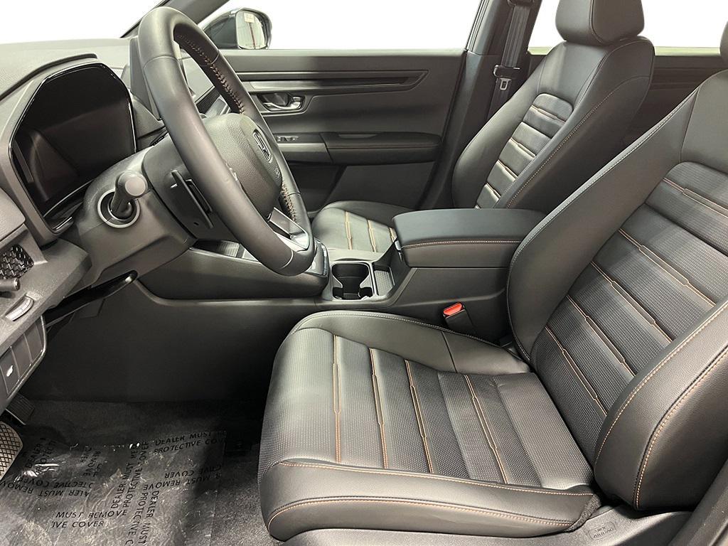 new 2026 Honda CR-V Hybrid car, priced at $41,675