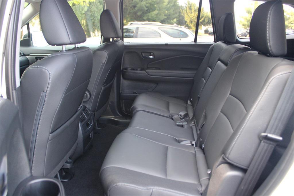 used 2022 Honda Pilot car, priced at $28,990
