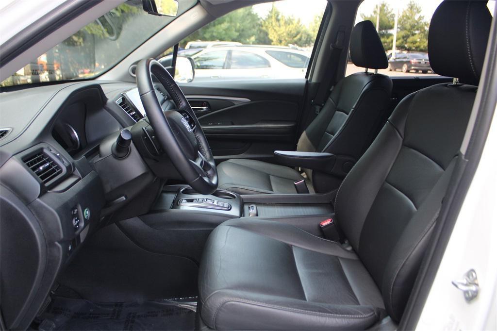used 2022 Honda Pilot car, priced at $28,990