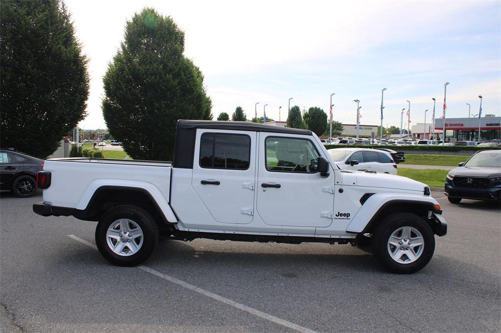 used 2022 Jeep Gladiator car, priced at $32,990