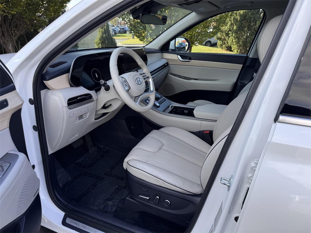 used 2023 Hyundai Palisade car, priced at $30,890