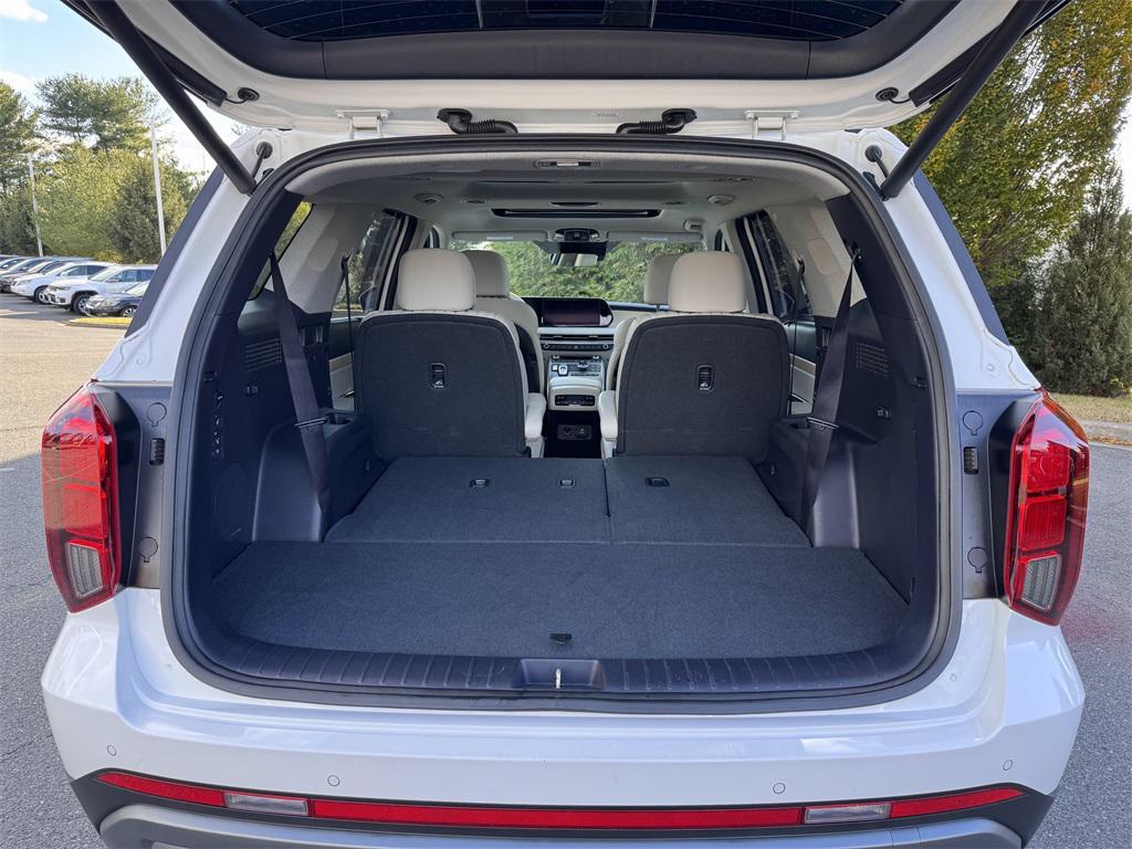 used 2023 Hyundai Palisade car, priced at $30,890