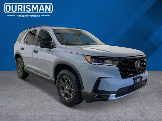 new 2025 Honda Pilot car, priced at $51,305