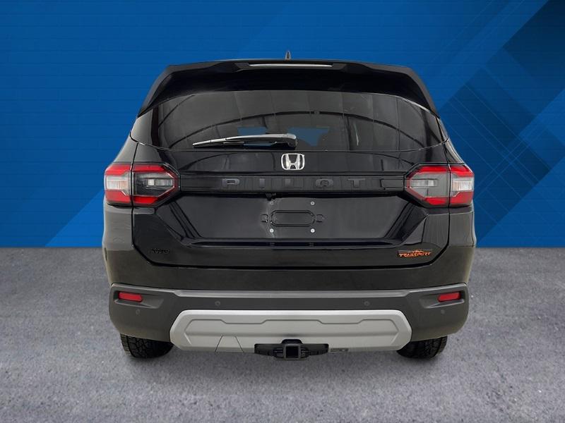 new 2025 Honda Pilot car, priced at $50,850