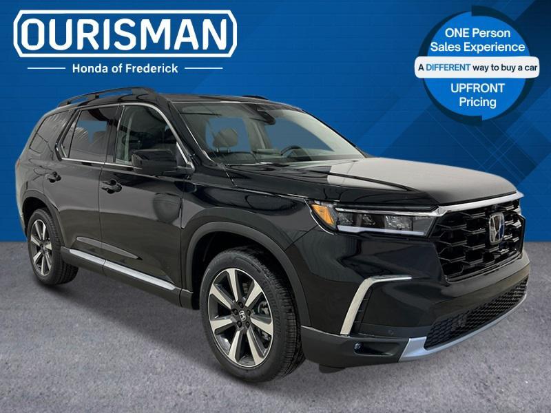 new 2025 Honda Pilot car, priced at $55,305