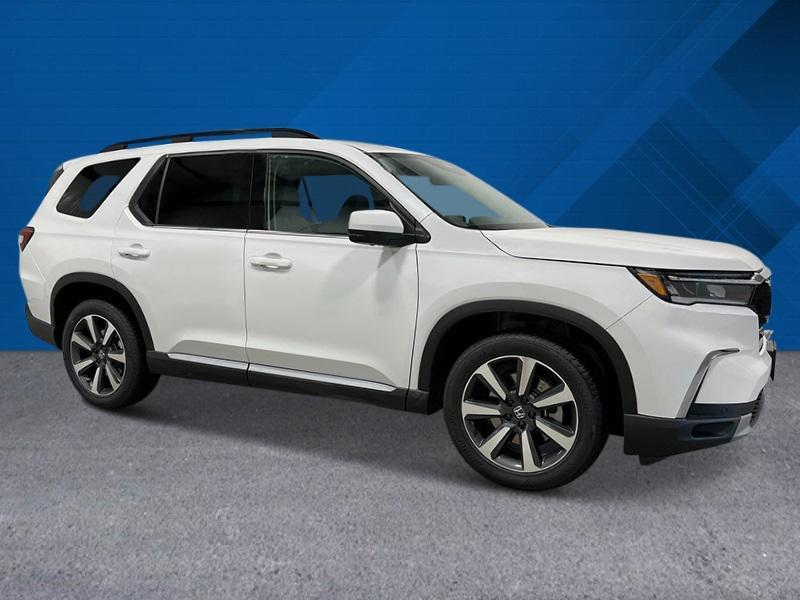 new 2025 Honda Pilot car, priced at $55,030