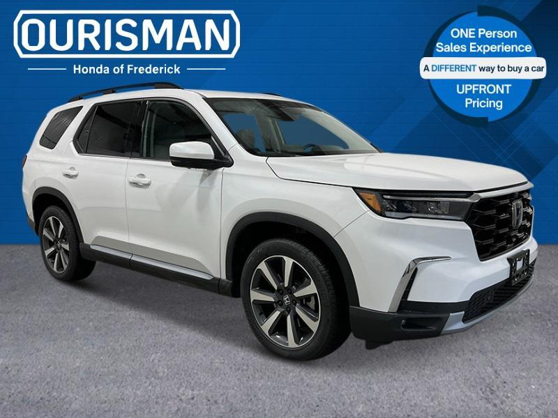 new 2025 Honda Pilot car, priced at $55,030