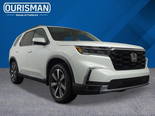 new 2025 Honda Pilot car, priced at $52,235